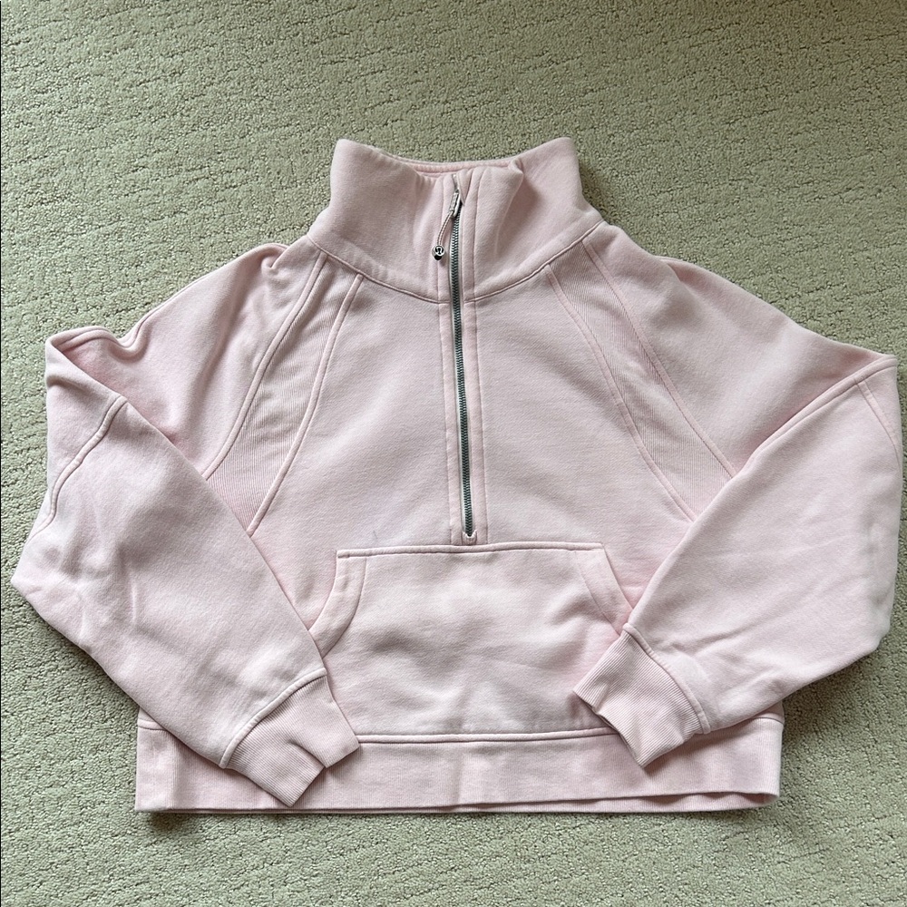 Lululemon 1/4 crop scuba (Strawberry Milkshake)